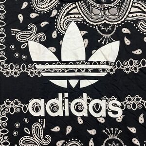 Adidas T-Shirt Womens M Black Paisley Trefoil Logo Bandana Print Graphic Tee